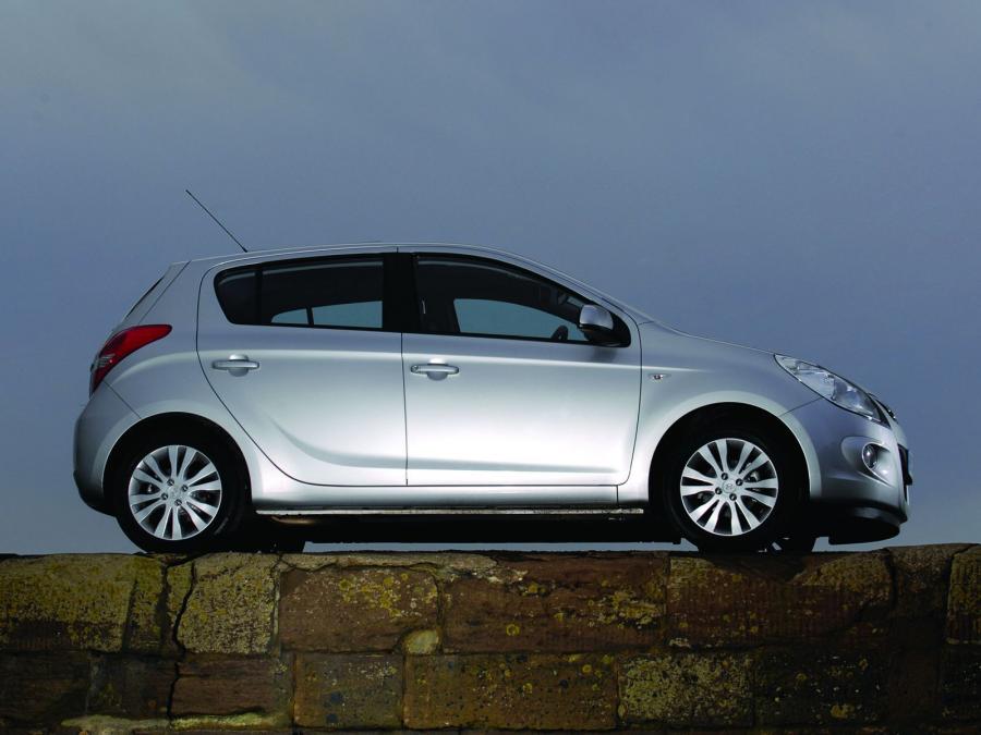  Hyundai i20 5-Door 2008 года  (UK) (фото 17 из 21)